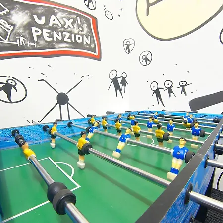 Uax Vendégház *